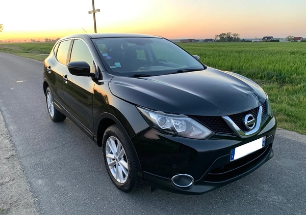 Nissan Qashqai cena 34900 przebieg: 104000, rok produkcji 2016 z Szklarska Poręba małe 742